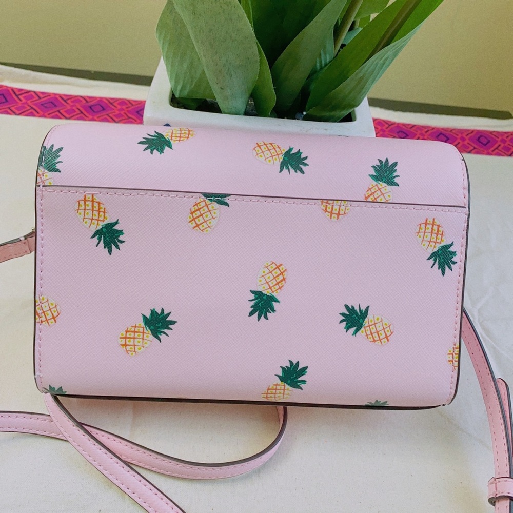 Kate Spade Staci pineapple crossbody - Picture 3 of 13